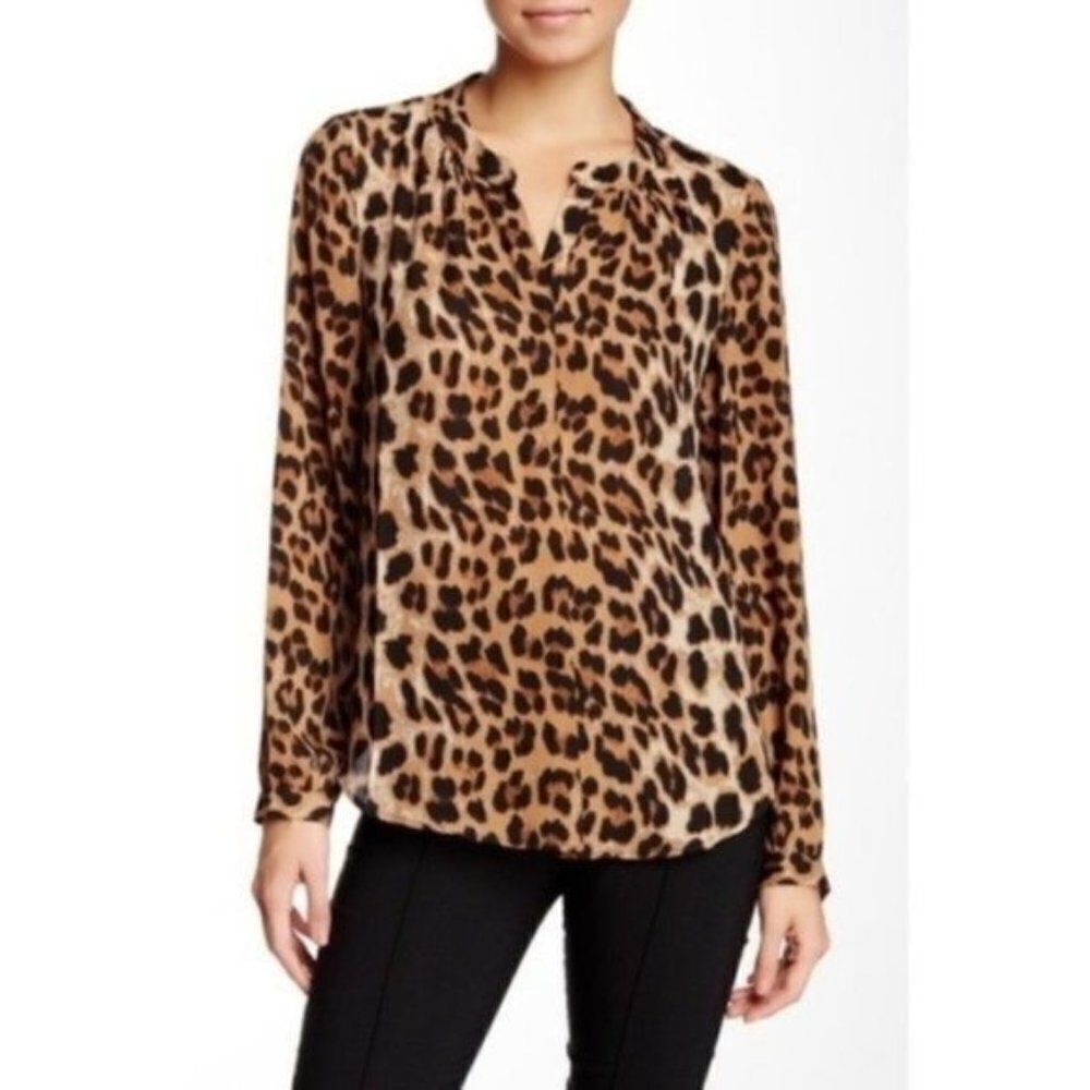 DANIEL RAINN Leopard Print Long Sleeve Blouse